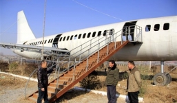 Lão nông chi hơn nửa tỷ tự chế máy bay Boeing 737 'khủng'