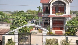 Bí thư huyện kể lại phút bị trộm đột nhập, bắn súng vào nhà