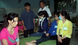 Tiền Giang: Gần 50 công nhân bị ngộ độc sau bữa ăn trưa