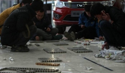 Đem 60kg tiền xu đi mua xe tải