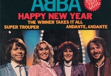 Người Việt tranh cãi về bài hát huyền thoại Happy New Year