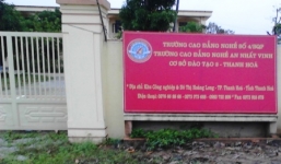 Thanh Hóa: Sinh viên bị “treo” bằng vì nhà trường nợ kinh phí hơn 300 triệu