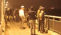 Một bác sĩ nhảy cầu Bến Thủy tự tử trong đêm