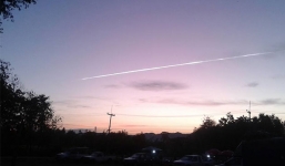 Thái Lan xuất hiện vệt sáng lạ cùng ngày vật thể lạ rơi xuống Việt Nam