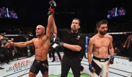 Video: Thắng kịch tính, võ sĩ Robbie Lawler vô địch UFC 195 