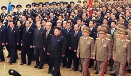 Bức ảnh hé lộ nhiều thay đổi trong bộ máy lãnh đạo Triều Tiên