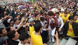 Hồ Quang Hiếu gặp sự cố trong chuyến lưu diễn tại Đài Loan