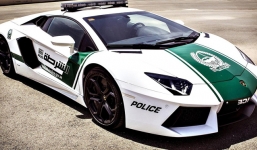 10 mẫu xe cảnh sát nhanh nhất thế giới
