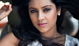 'Cô dâu 8 tuổi' Anandi sợ hãi khi 8 người xông vào nhà đòi nợ