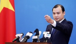 Việt Nam phản đối Trung Quốc điều 2 máy bay dân sự ra đá Chữ Thập