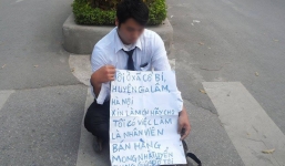 Nhà tuyển dụng sẽ hỏi gì khi cho 'thanh niên cầm biển xin việc' cơ hội?