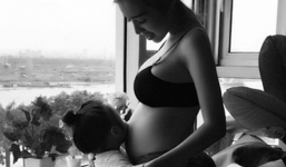 Elly Trần công khai bụng bầu mang thai lần hai