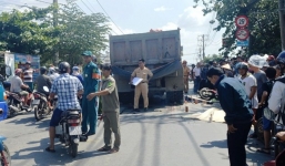 Tai nạn giao thông, đôi vợ chồng trẻ chết thảm dưới bánh xe ben