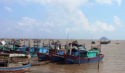 Một thuyền trưởng rơi xuống biển mất tích