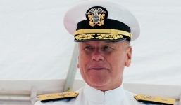 Chuẩn đô đốc Mỹ mất việc vì xem 'phim đen' tại văn phòng