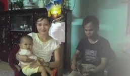 Chàng trai mù vất vả học nhắn tin, tán được vợ xinh nhất vùng