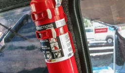 Trang bị bình chữa cháy trên xe ô tô: Người thấy bàng quan, người than lãng phí