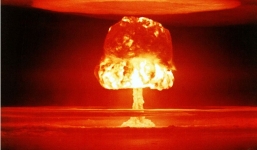 Để phá kho vũ khí hạt nhân Triều Tiên, Mỹ phải 'vừa đấm vừa xoa'