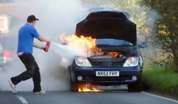 10 lý do nên có bình cứu hỏa trên ôtô