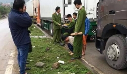 Cô gái bị cưỡng bức bên vệ đường khi đi tìm chồng