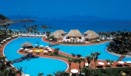 Du xuân theo tour tại thành phố biển Nha Trang