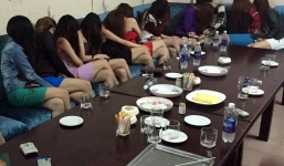 Nữ nhân viên Karaoke phục vụ khách Trung Quốc, dương tính với ma túy