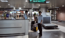 Một giáo viên tiểu học bị cấm bay vì 'dọa' có bom trong hành lý