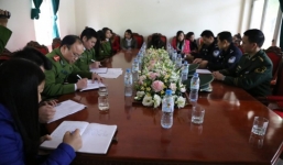 Giải cứu 8 cô gái trẻ bị lừa bán sang Trung Quốc làm vợ