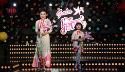 Con gái Thái Thùy Linh diện áo dài đôi cực đáng yêu cùng mẹ