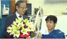 Đại sứ Việt Nam tại Qatar thăm hỏi về chấn thương của Công Phượng
