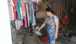 Tên trộm bị bắt vì rủ lòng thương với chủ nhà