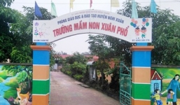 Cách chức, điều chuyển công tác hiệu trưởng bớt xén khẩu phần ăn của học sinh