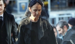 Celine Dion đau buồn viếng anh trai 1 ngày sau đám tang của chồng