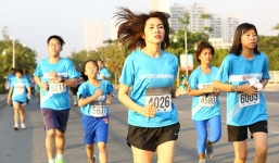 Tăng Thanh Hà chạy chinh phục đường chạy 5km