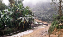 Thanh Hóa xuất hiện băng tuyết, hàng chục nghìn học sinh nghỉ học