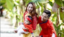 Facebook sao Việt: Khánh Thi - Phan Hiển hài hước chụp ảnh tết