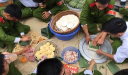 Chùm ảnh: Học viên Cảnh sát Nhân dân đón Tết tại Học viện