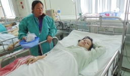 Hy hữu sản phụ sinh đôi hẹp khít van 2 lá, tăng áp phổi sống sót kỳ diệu