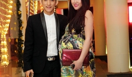 Phi Thanh Vân sắp sinh vẫn nhí nhảnh đi sự kiện
