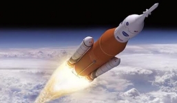 Cận cảnh tên lửa đẩy mạnh bằng 31 máy bay Boeing 747 hơn 19 tỷ USD