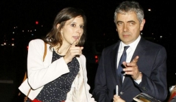 Mr Bean và bạn gái mới dọn về sống chung ngay sau khi ly hôn