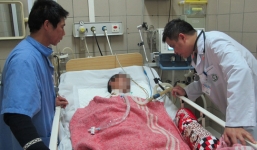 Nguy kịch vì uống rượu cả ngày