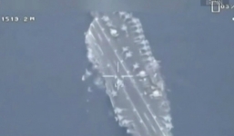 Video: Máy bay không người lái Iran theo dõi tàu sân bay Mỹ