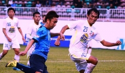 Tuấn Anh cùng đội bóng mới đánh bại HAGL 