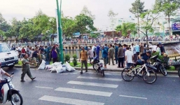 Hốt hoảng phát hiện thi thể nam sinh nổi trên kênh