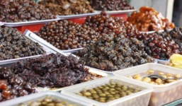 Phát hiện ô mai Hồng Lam dùng đường hóa học cao gấp 8 lần 