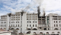 Khách sạn 5 sao ở Đà Lạt bốc cháy dữ dội