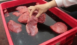Hãi hùng thịt heo nái thành thịt bò nhờ hóa chất, huyết bò