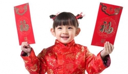 Phong tục ngày Tết: Tục mừng tuổi và ý nghĩa