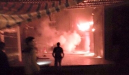 Cháy chợ Mường Khương đêm mùng 1 Tết, 2 chiến sĩ Công an bị thương